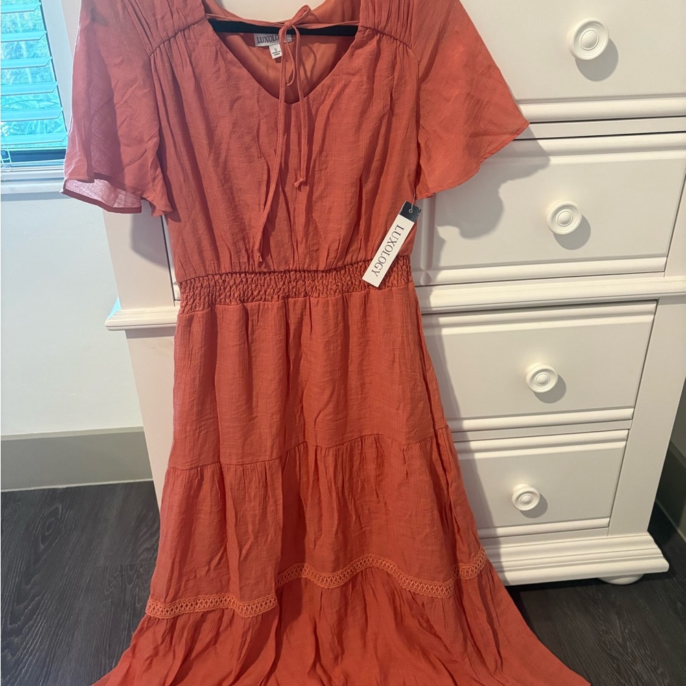 Luxology Rust Tiered Maxi Dress with Flutter Sleeves
